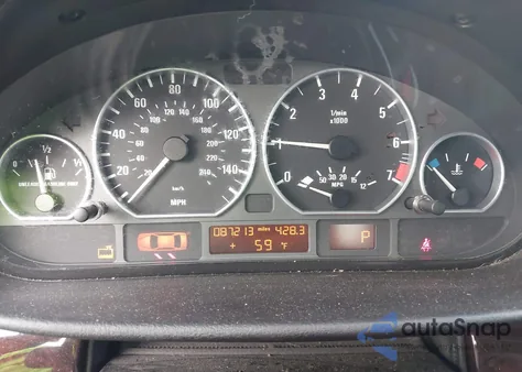 2004 BMW 330I z USA, uszkodzony, nr VIN WBAEV53464KM37754